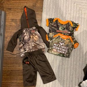 Under armour hunting camo sweatsuit